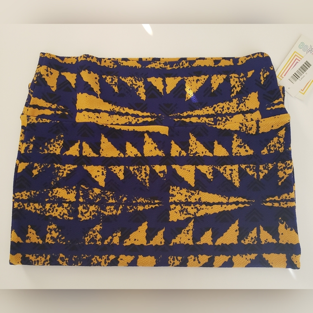 LuLaRoe Cassie Pencil Skirt - Picture 2 of 4
